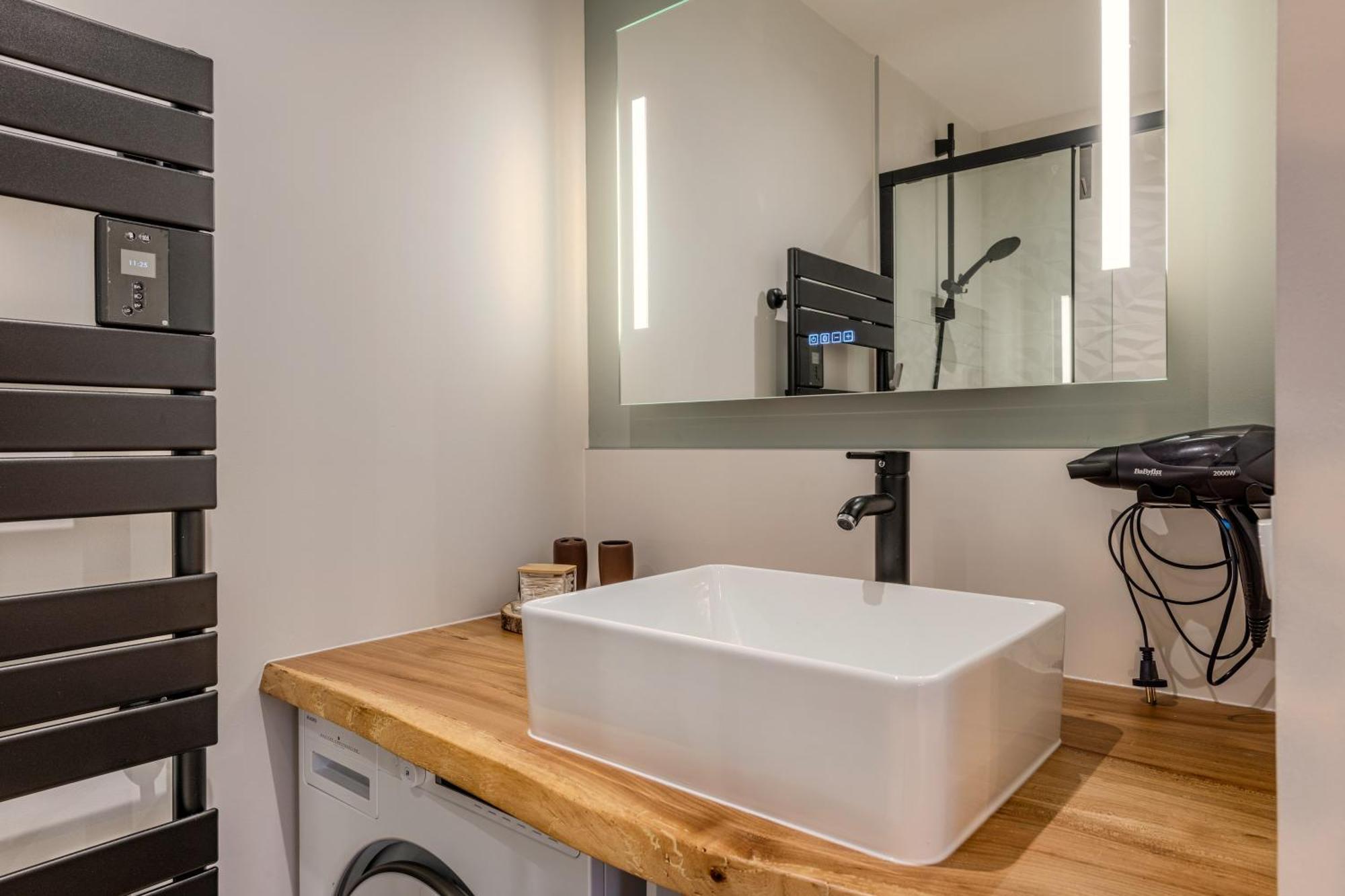 Du Theatre Apartment *